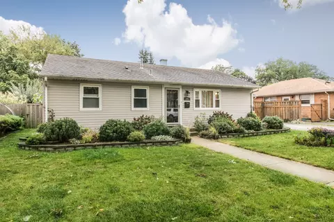 Exterior - 845 Rose Ave, Des Plaines, IL 60016 photo 2 of 7