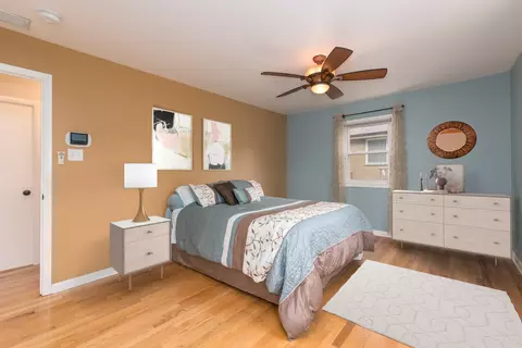 Bedroom - 845 Rose Ave, Des Plaines, IL 60016 photo 1 of 3