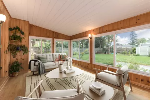Exterior - 845 Rose Ave, Des Plaines, IL 60016 photo 3 of 7