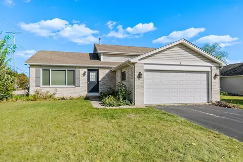 2 Asbury Ct, Lake In The Hills, IL 60156