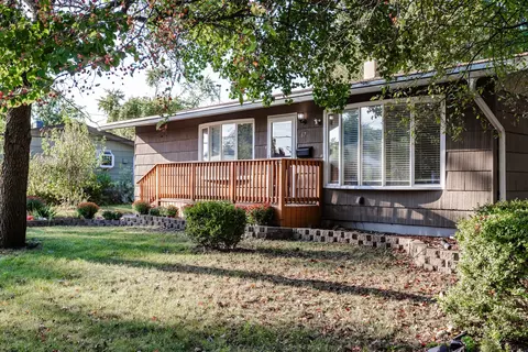 67 Arrowhead Dr, Thornton, IL 60476