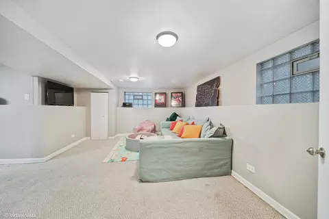 5030 N Kedvale Ave, Chicago, IL 60630 photo 26
