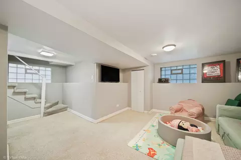 5030 N Kedvale Ave, Chicago, IL 60630 photo 24