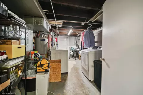5030 N Kedvale Ave, Chicago, IL 60630 photo 28