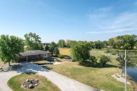 2346 N 23rd Rd, Marseilles, IL 61341