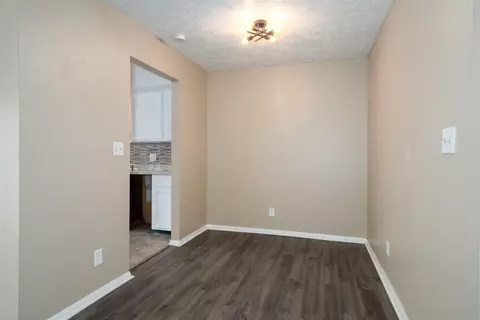 Dining - 1600 Northbrook Dr #B8, Normal, IL 61761 photo 1 of 2