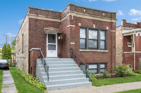 2433 Cuyler Ave, Berwyn, IL 60402