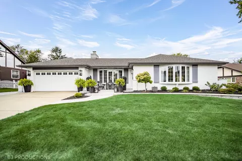 238 Larch Rd, Frankfort, IL 60423