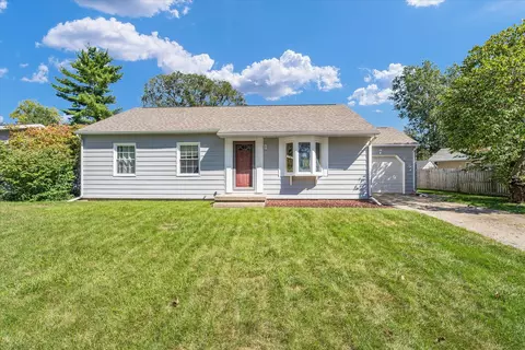 1400 Briarwood Dr, Champaign, IL 61821