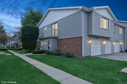 474 Harrison Ct, Vernon Hills, IL 60061