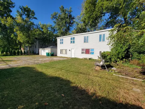 2912 N Schoenbeck Rd, Arlington Heights, IL 60004