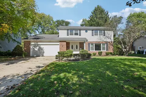 1033 Shabbona Trl, Batavia, IL 60510
