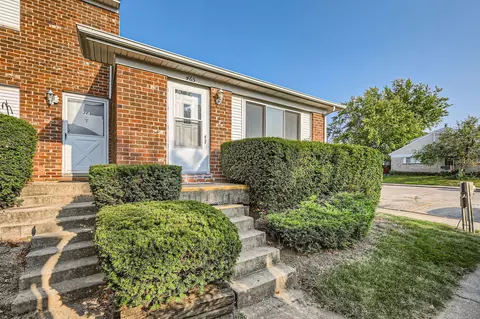 465 Salem Sq, Bolingbrook, IL 60440