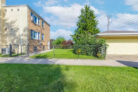 Exterior - 7243 W 61st St, Summit, IL 60501 photo 3 of 4