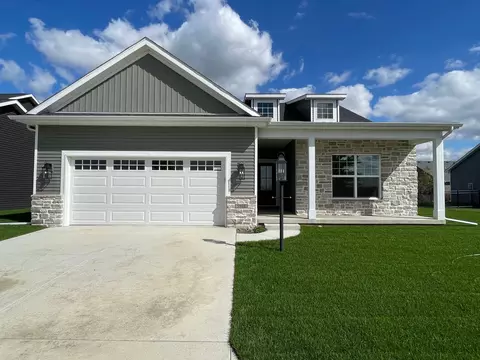3908 Bay Cir, Champaign, IL 61822