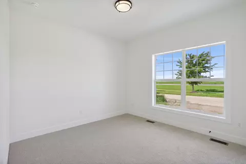 3908 Bay Cir, Champaign, IL 61822 photo 13