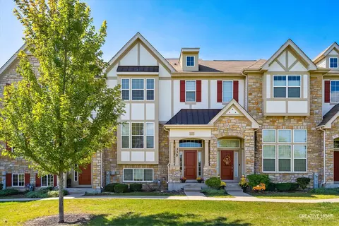 335 Bennett Dr, Carol Stream, IL 60188