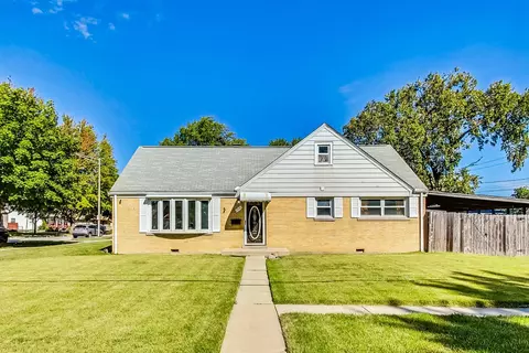 139 S Roy Ave, Northlake, IL 60164