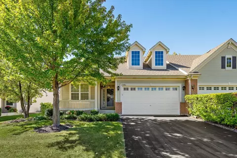 1148 Woodridge Dr #A, Sugar Grove, IL 60554