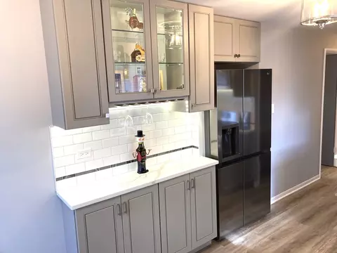 Kitchen - 11544 S Aberdeen St, Chicago, IL 60643 photo 6 of 7