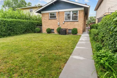 Exterior - 11544 S Aberdeen St, Chicago, IL 60643 photo 3 of 4