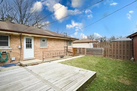 105 N Gables Blvd, Wheaton, IL 60187 photo 21