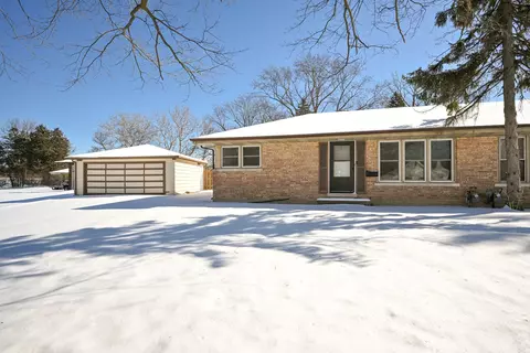 105 N Gables Blvd, Wheaton, IL 60187 photo 22
