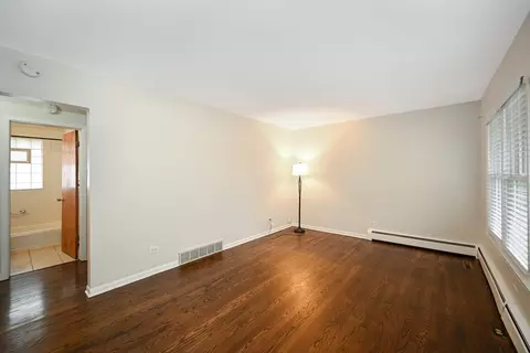 105 N Gables Blvd, Wheaton, IL 60187 photo 6