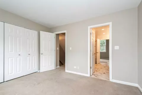 Bedroom - 5220 S Berkeley Ave #E, Chicago, IL 60615 photo 1 of 2