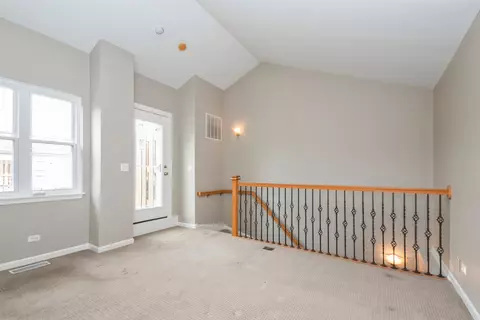Living - 5220 S Berkeley Ave #E, Chicago, IL 60615 photo 2 of 3