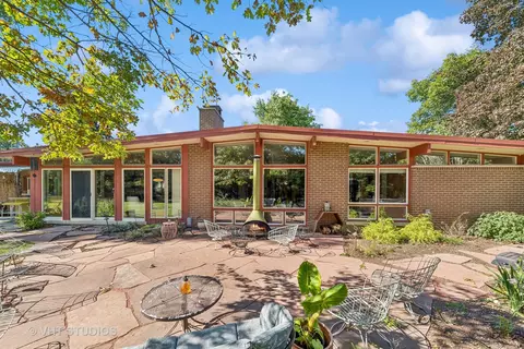 1033 Crabtree Ln, Des Plaines, IL 60016 photo 27