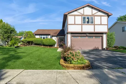 112 Huntingwood Rd, Matteson, IL 60443