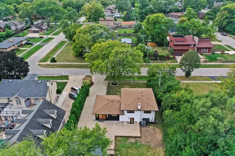 View/Area - 401 Springhill Dr, Roselle, IL 60172 photo 2 of 4