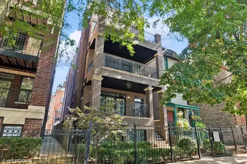 3227 N Kenmore Ave #1, Chicago, IL 60657