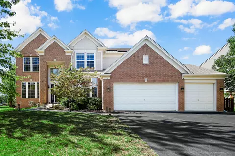 353 Hogan St, Bolingbrook, IL 60490