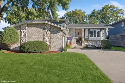 8124 W 83rd Pl, Justice, IL 60458