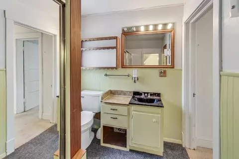 Bath - 703 Normal Rd, Dekalb, IL 60115 photo 4 of 4