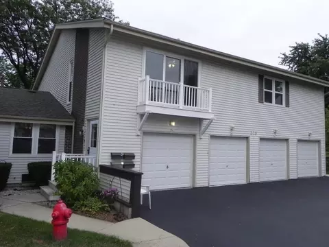 315 Indiana Ct #D, Bloomingdale, IL 60108
