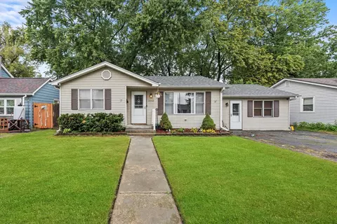 10512 Oak Park Ave, Chicago Ridge, IL 60415