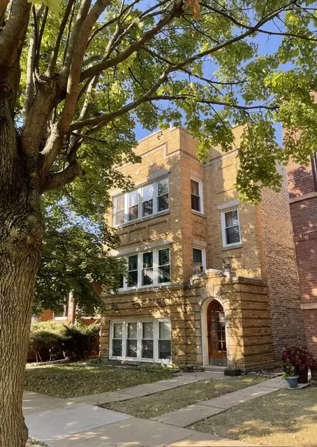 3824 N Francisco Ave, Chicago, IL 60618