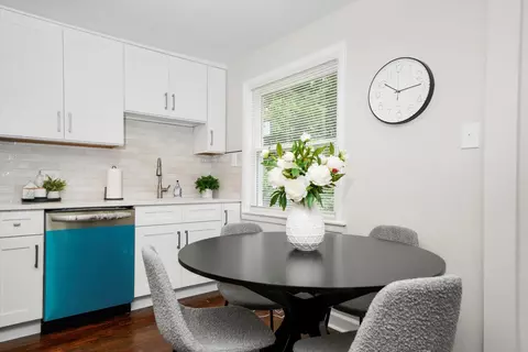 Dining - 9232 S Clyde Ave, Chicago, IL 60617 photo 1 of 1