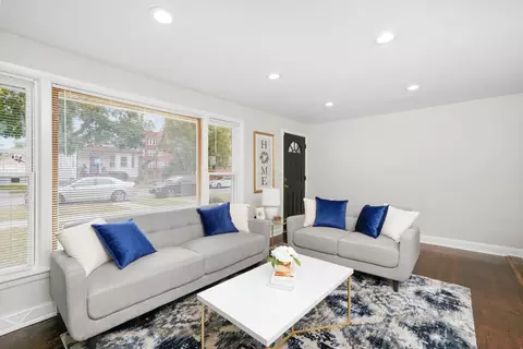 Living - 9232 S Clyde Ave, Chicago, IL 60617 photo 1 of 2