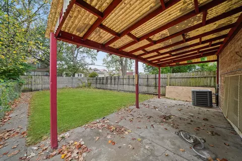 Exterior - 9232 S Clyde Ave, Chicago, IL 60617 photo 2 of 3