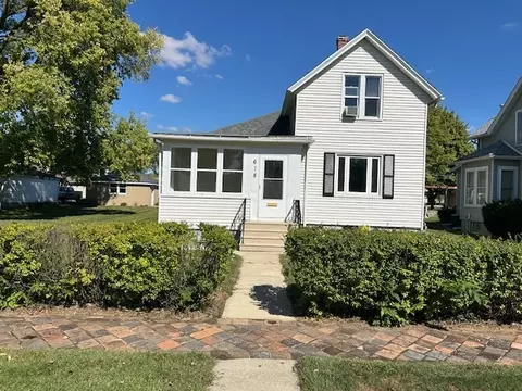 618 E Joliet St, Ottawa, IL 61350