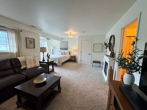 5205 Glenbrook Trl, Mchenry, IL 60050 photo 18