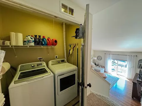 5205 Glenbrook Trl, Mchenry, IL 60050 photo 16