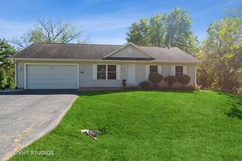 3911 North St, Richmond, IL 60071