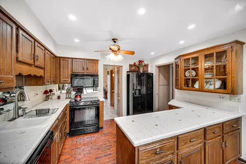 Kitchen - 812 Maple Rd, Flossmoor, IL 60422 photo 1 of 6