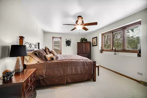 Bedroom - 812 Maple Rd, Flossmoor, IL 60422 photo 1 of 5