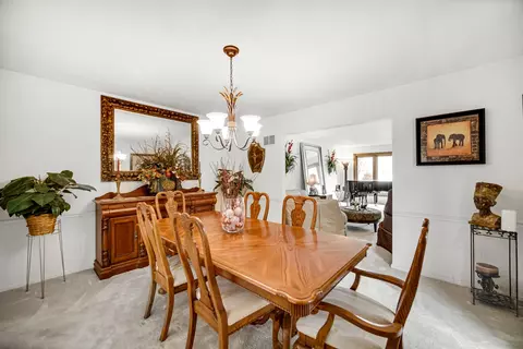 Dining - 812 Maple Rd, Flossmoor, IL 60422 photo 3 of 3